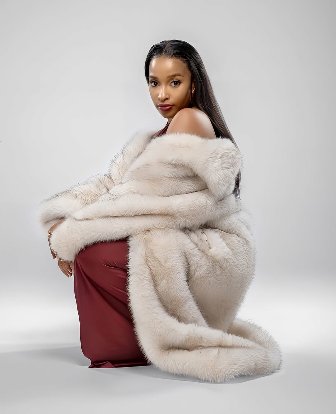 Mzansi Side-Eyes Cindy Mahlangu’s Miss SA 2025 Gig: “Since When Does Acting Make You A Pageant Judge?”
